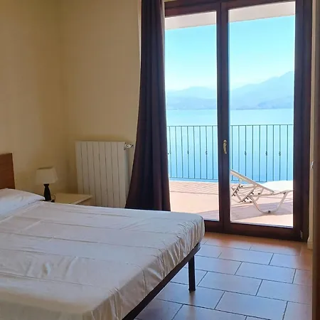 Vakantiehuis By Maggiore With Stunning View Oggebbio