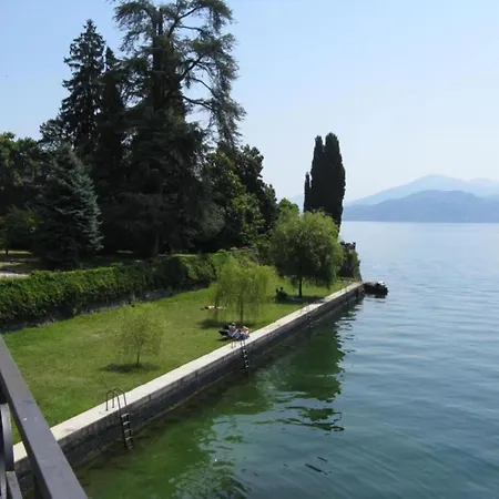By Maggiore With Stunning View 度假居 *